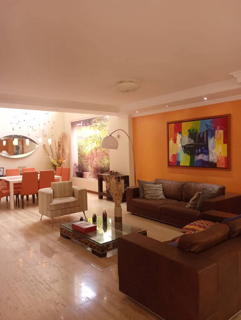 Будинок, 4306 м², 360 000$ — FAKTOR